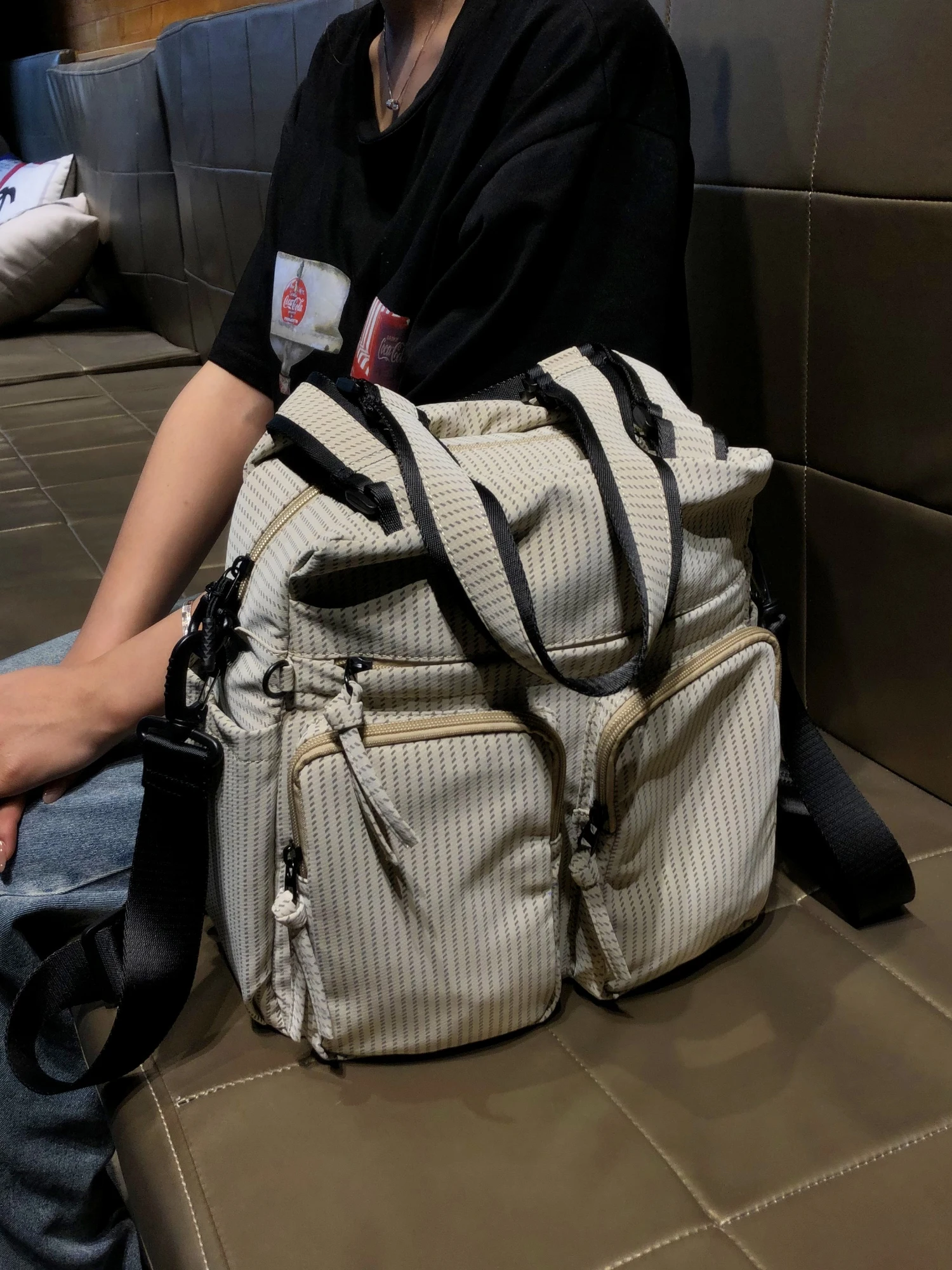 gurdier-zaino-da-viaggio-outdoor-di-marca-hong-kong-grande-capacita-borsa-a-spalla-unisex-stile-pendolare-chiusura-con-cerniera-leggero