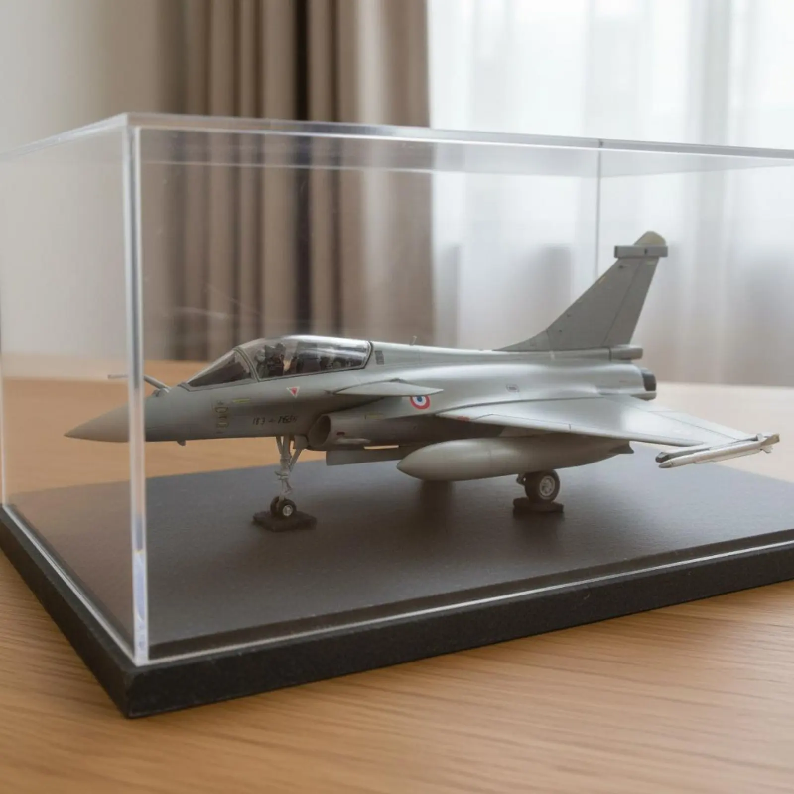 

1:72 Scale Rafale B Model Pre-Assembled Diecast Fighter Jet Two-Seater Jet Model Display Stand Included for Aviation Fans
