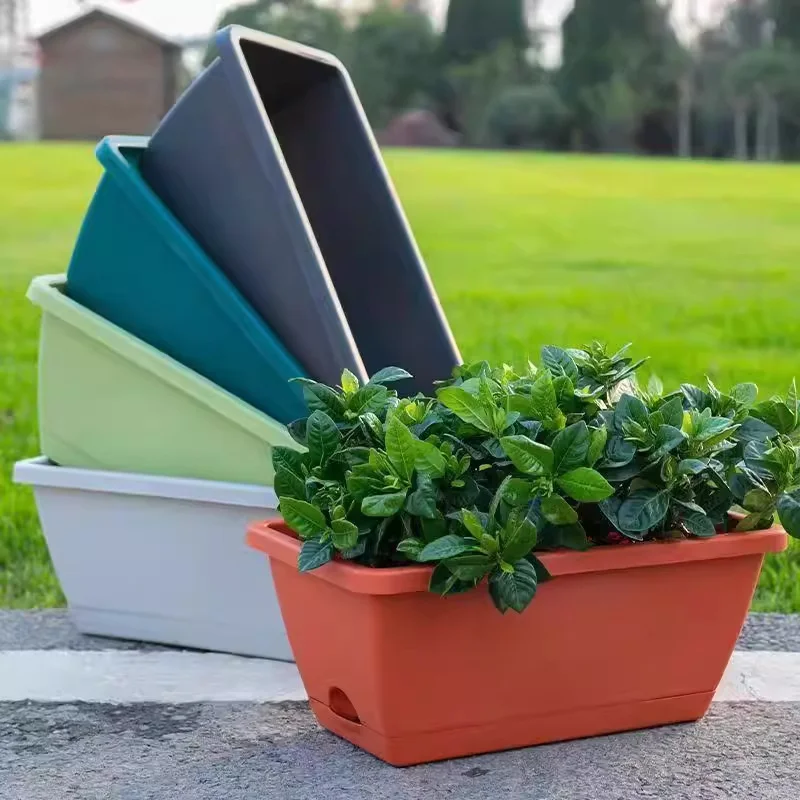 Large Square Holland Planter Pot Wall Hanging Design Eco-Friendly Durable PP Plastic for Garden Plants American Style Flowers