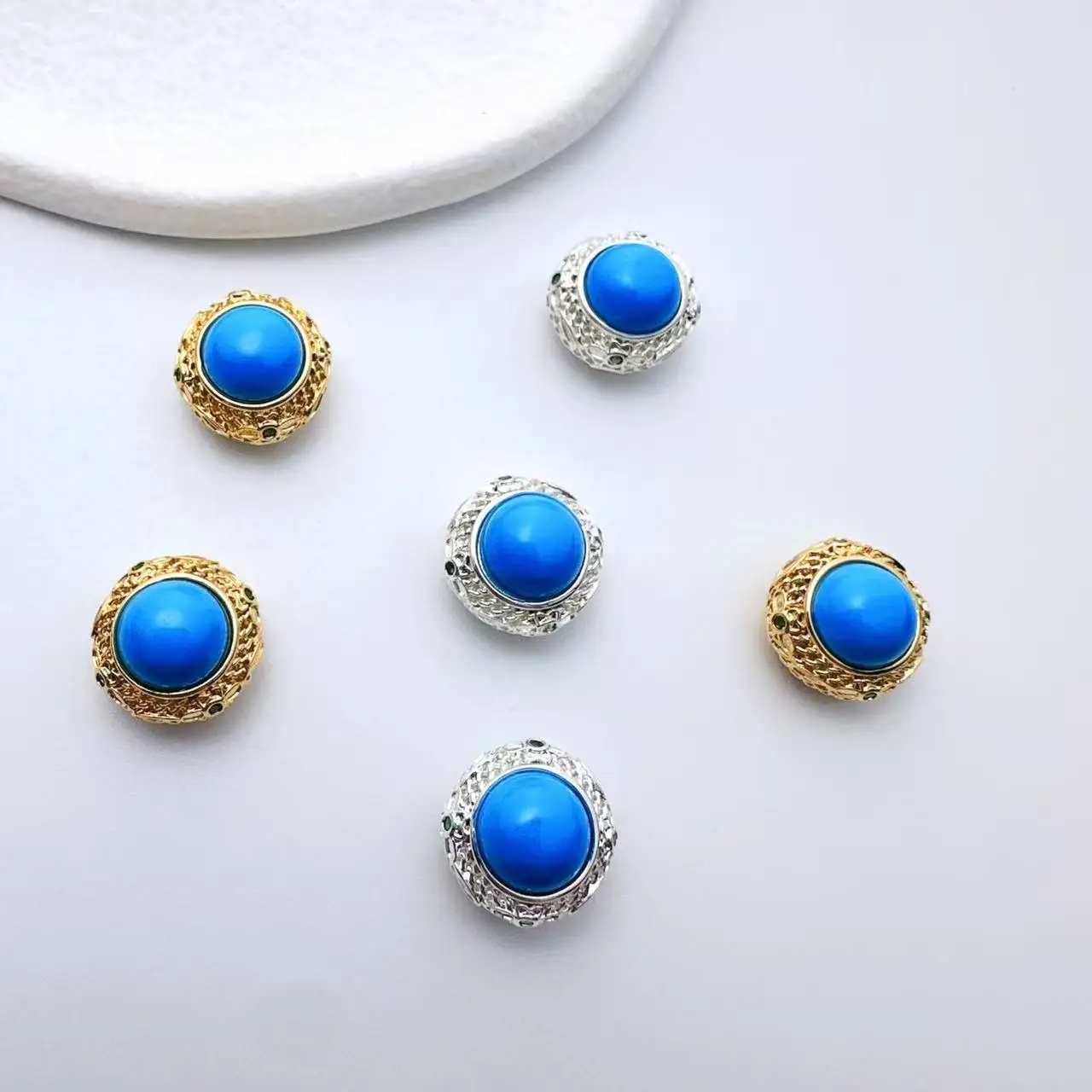 

5 Copper Inlaid Artificial Turquoise Multi-pass Jewelry Spacer Beads Diy Bracelet Necklace Accessories Crystal Beading Material