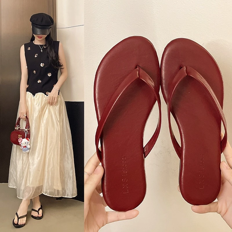 

Новые женские однотонные мягкие шлепанцы с закрытым носком, повседневные пляжные тапочки на плоской подошве для улицы летом