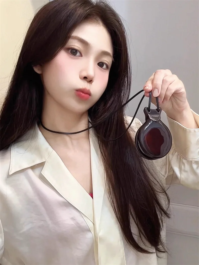Fashion Neutral Black Music Mirror Pendant Necklace for Women to Open High-end Leather Rope Casual All-match Sweater Chain