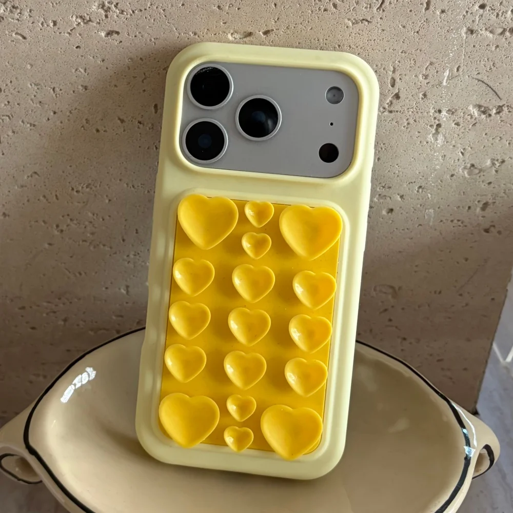 Niedliche Herz-3D-Saugnapf-Silikonhülle für iPhone 18 17 Pro 16 Pro Max mit starker Adsorptionsfunktion, stoßfester, weicher Schutzhülle – Detail 9