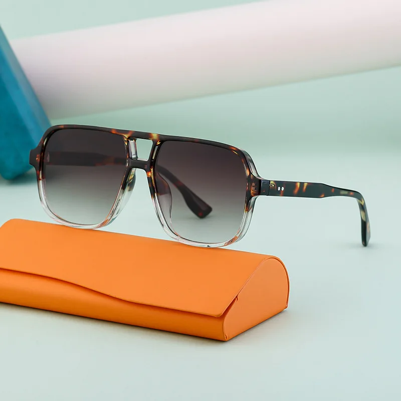 

Retro Double Bridgesmen Sunglasses Fashion Rivets Decor Shades UV400 Women Trending Leopard Driving Eyewear Men Hiking Shades