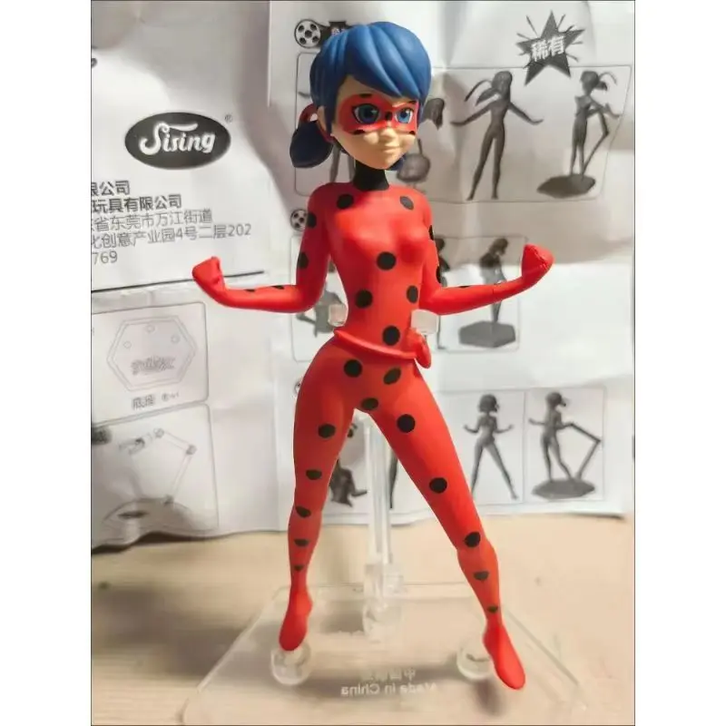 Miraculous Joaninha Blind Box Casuale Anime Action Figure Set Bellissimi giocattoli da collezione per bambini Decorazione di giocattoli per le vacanze