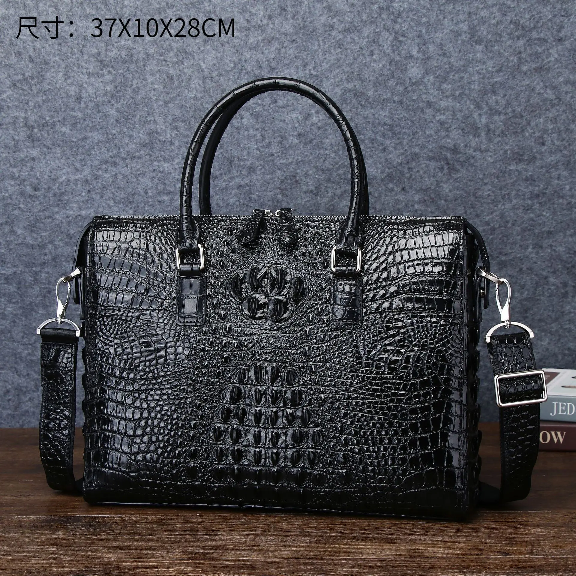

Crocodile Bone Pattern Men's Briefcase Large Capacity Document Bag Business Laptop Bag Shoulder Crossbody Bag for Men