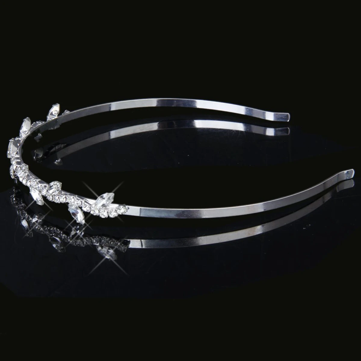 

Silver Alloy Branch Style Wedding Hairband Rhinestone Bridal Hair Loop Diamond Look Party Accessories Bridal Hair Loop
