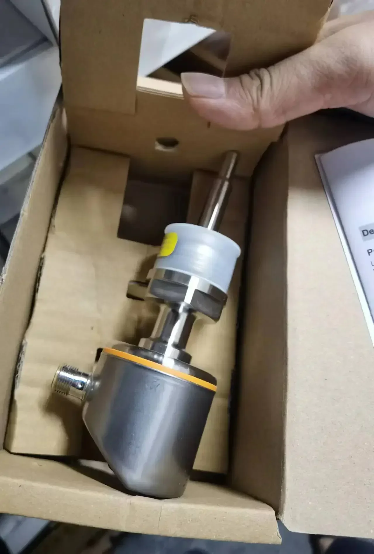 

Brand new original IFM SI6000 SI6100 SI6600 SI6700 flow sensor Hot sales