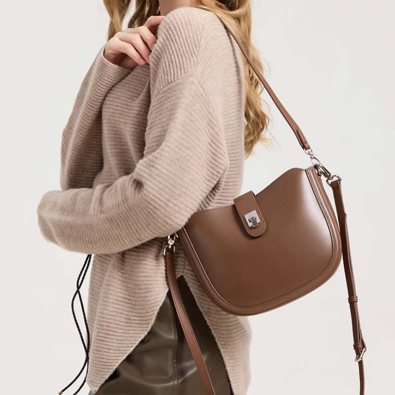 

Ladies designer luxury style mini bags Women's shiny leather cowhide shoulder bag fashionable crossbody bag girl casual shopping