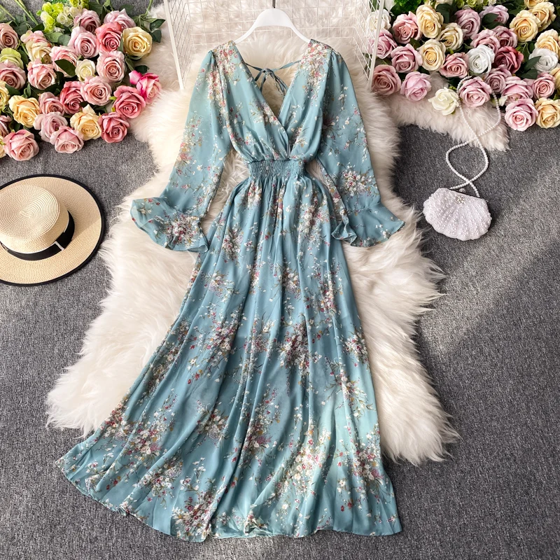 

2023 Autumn V-Neck Flare Sleeves High Waist Slim Fragmented Flower Dress Closed Waist Slim Large Swing Long Dress