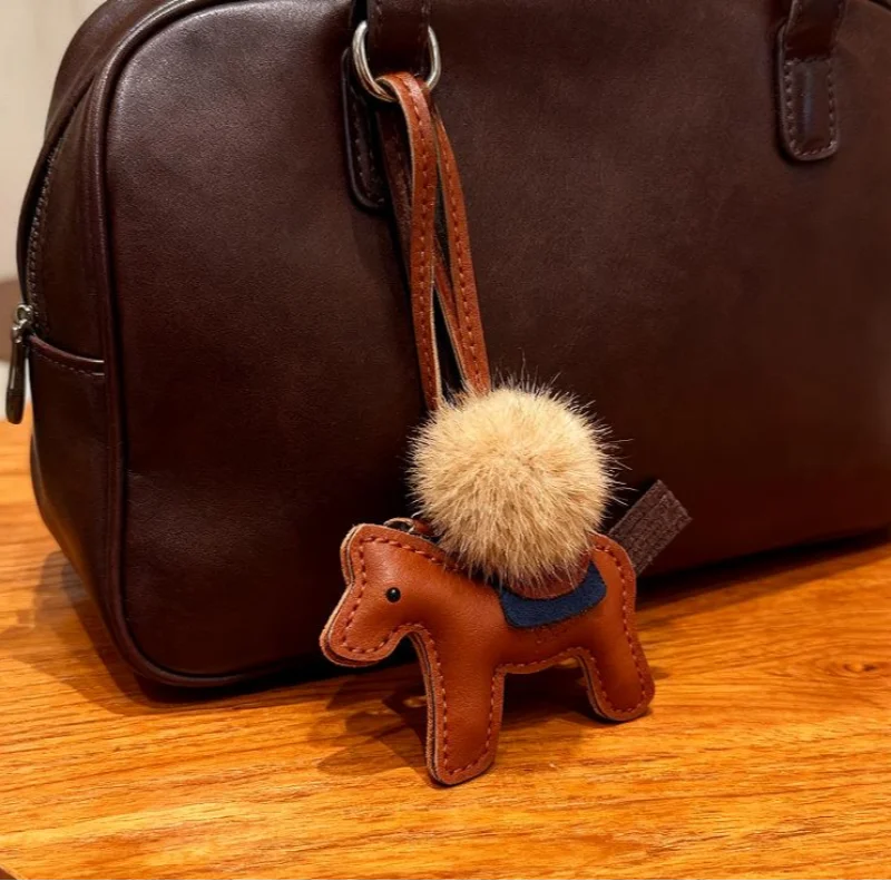 

Brown Leather Horse Key Stylish Key Ring Vintage Creative Animal Pendant Accessory Durable Bag Decoration Trendy Ornament Gift