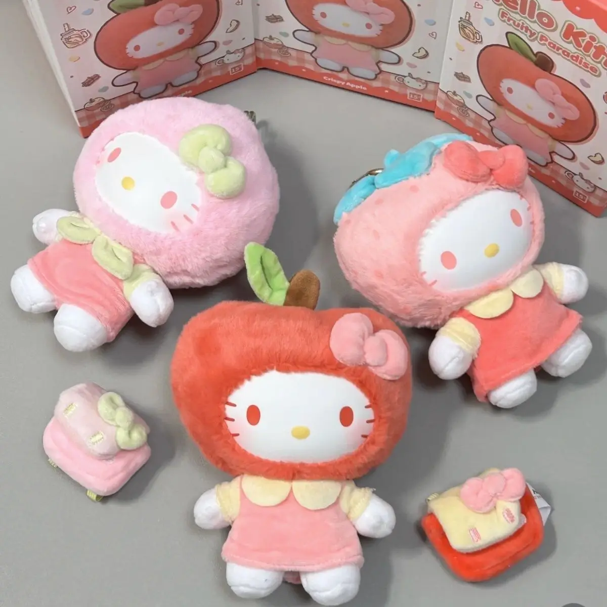 Genuíno sanrio olá kitty parque de frutas vinil rosto caixa cega dos desenhos animados bonito boneca na moda bonecas decoração brinquedos das crianças presentes