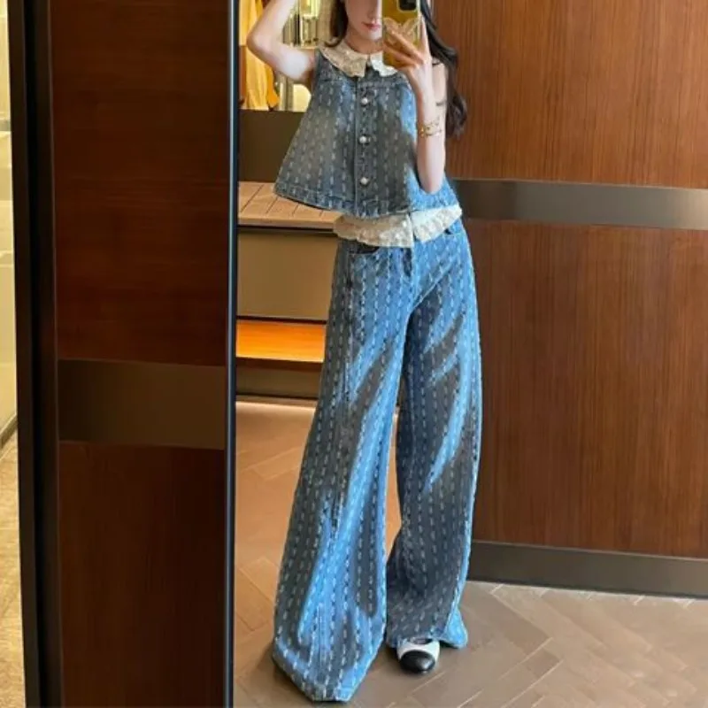 

Летний новый комплект из двух предметов: джинсовый жилет с кружевом и брюки с широкими штанинами. Изысканный, простой, повседневный, модный, элегантный, трендовый, высококачественный.