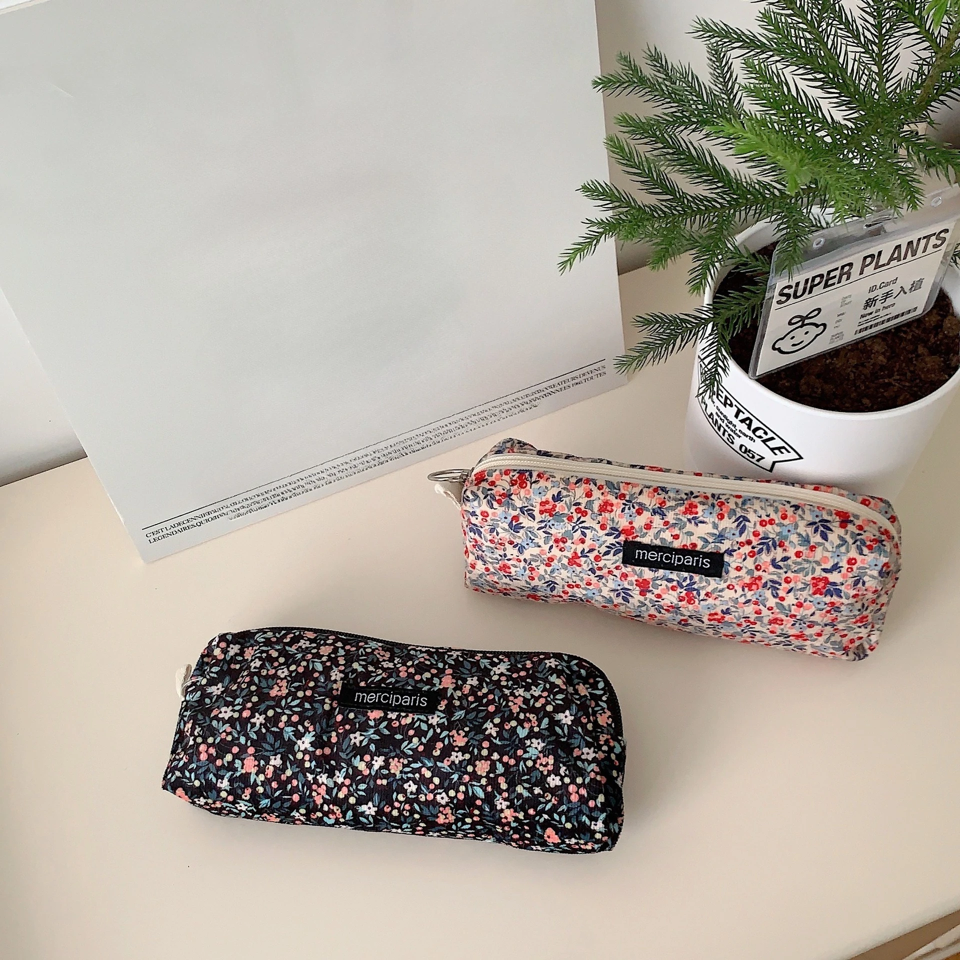 

Vintage Floral Corduroy Pencil Case Pen pouch student Stationery Organizer bag Makeup Bag Retro Cosmetic Purse for Girls