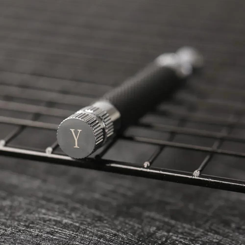 مقبض ماكينة الحلاقة الآمنة من النحاس Ror للرجال Yaqi باللون الأسود والكروم