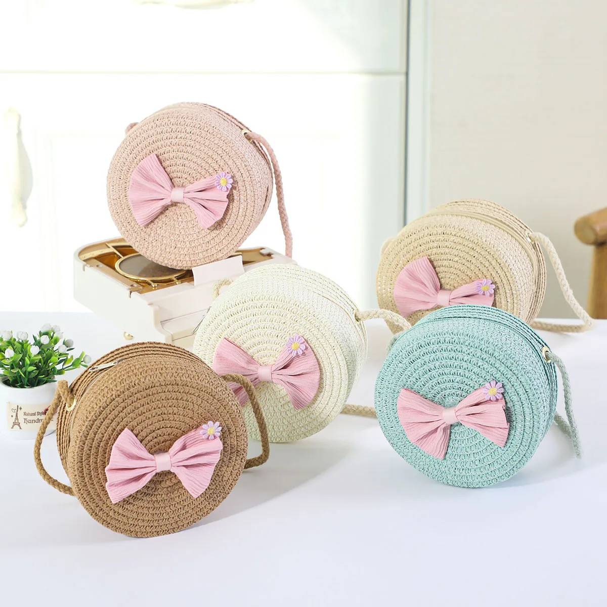 Casual Straw Flower Children\'s Shoulder Bags Fashion Round Woven Bow Girls Crossbody Bag Simple Baby Kids Beach Purse Clutch