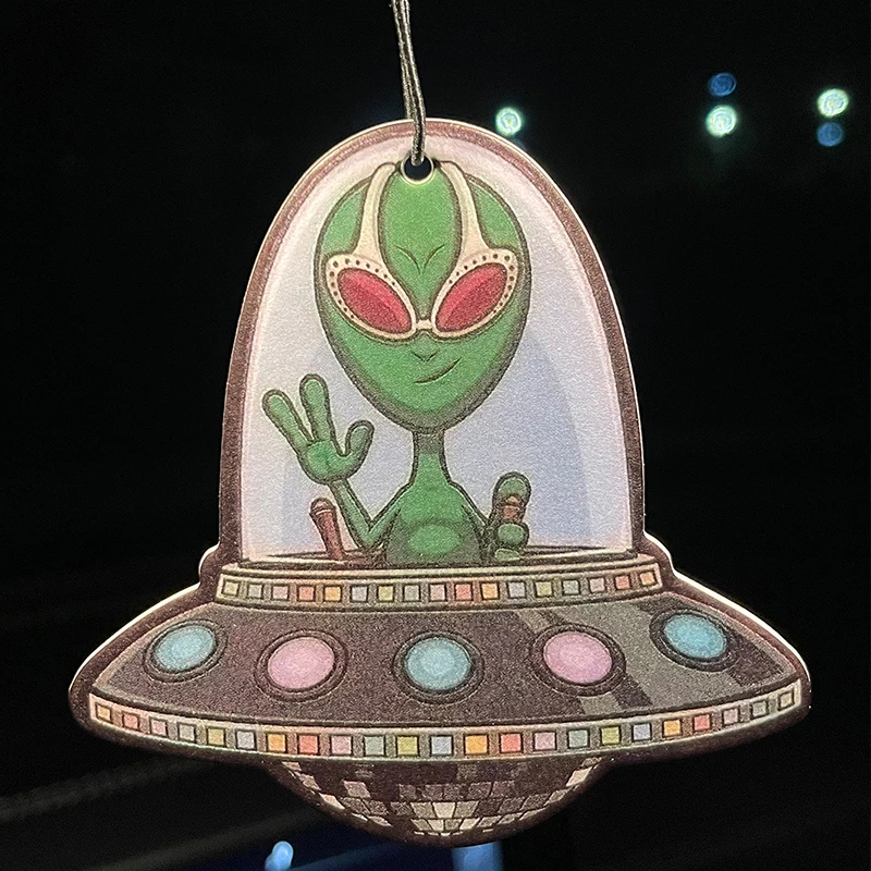 Quirky and Fun Alien, V-Sign H - Perfume Và Fragrance recension och pris