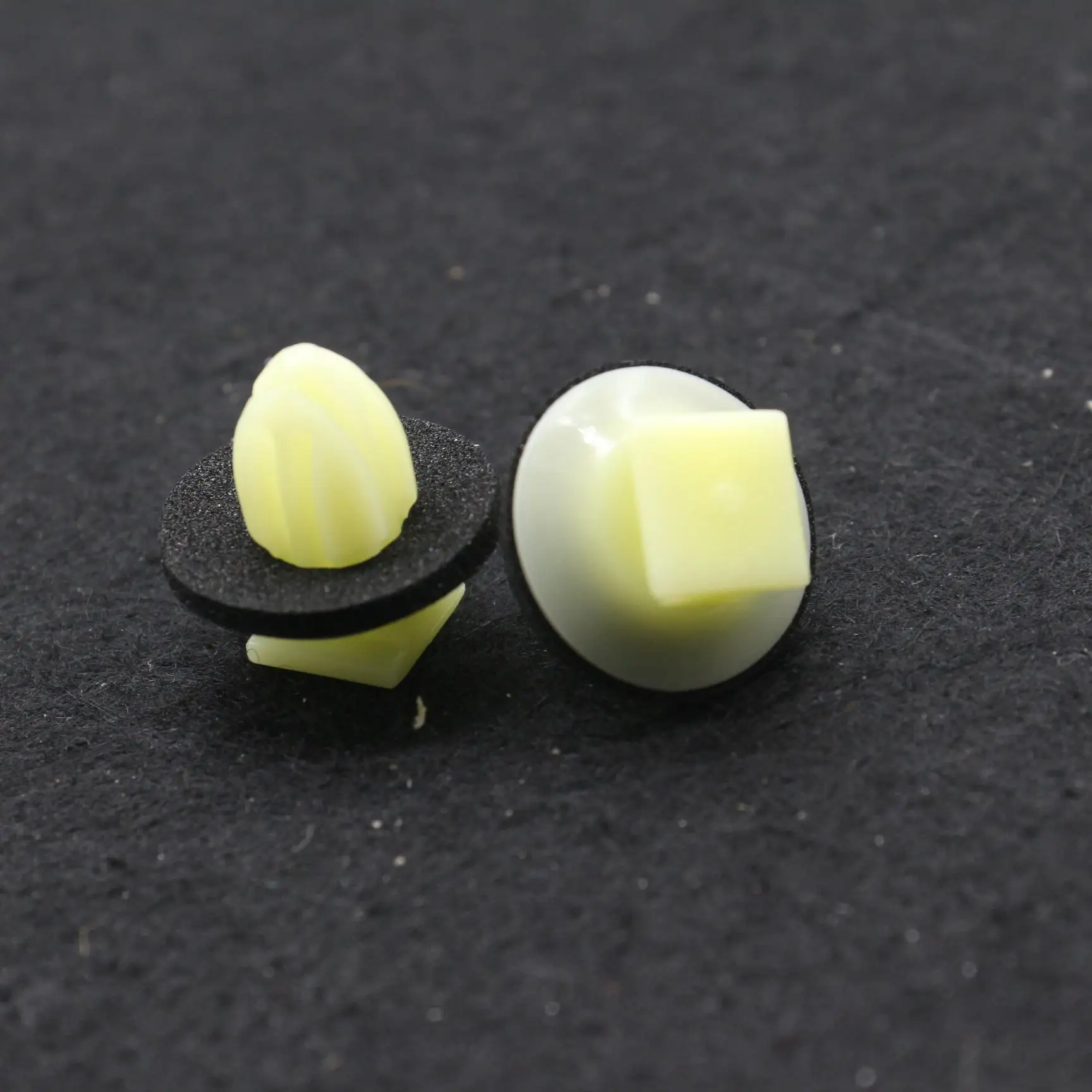 10 Pcs Nylon Rocker Molding Fastener Quarter Vent Retainer Clips Fit Toyota Highlander RAV4 Lexus RX350 RX450h 62955‑50010