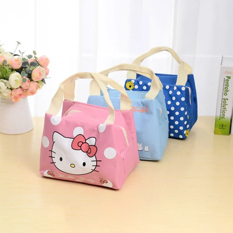 กระเป๋าส่งอาหารฉนวนคุณภาพพรีเมี่ยมของเฮลโล คิตตี้ ฟอยล์สะท้อนแสงภายในกันน้ำภายนอกทนทานป้องกันการรั่วสำหรับผู้ชายผู้หญิง