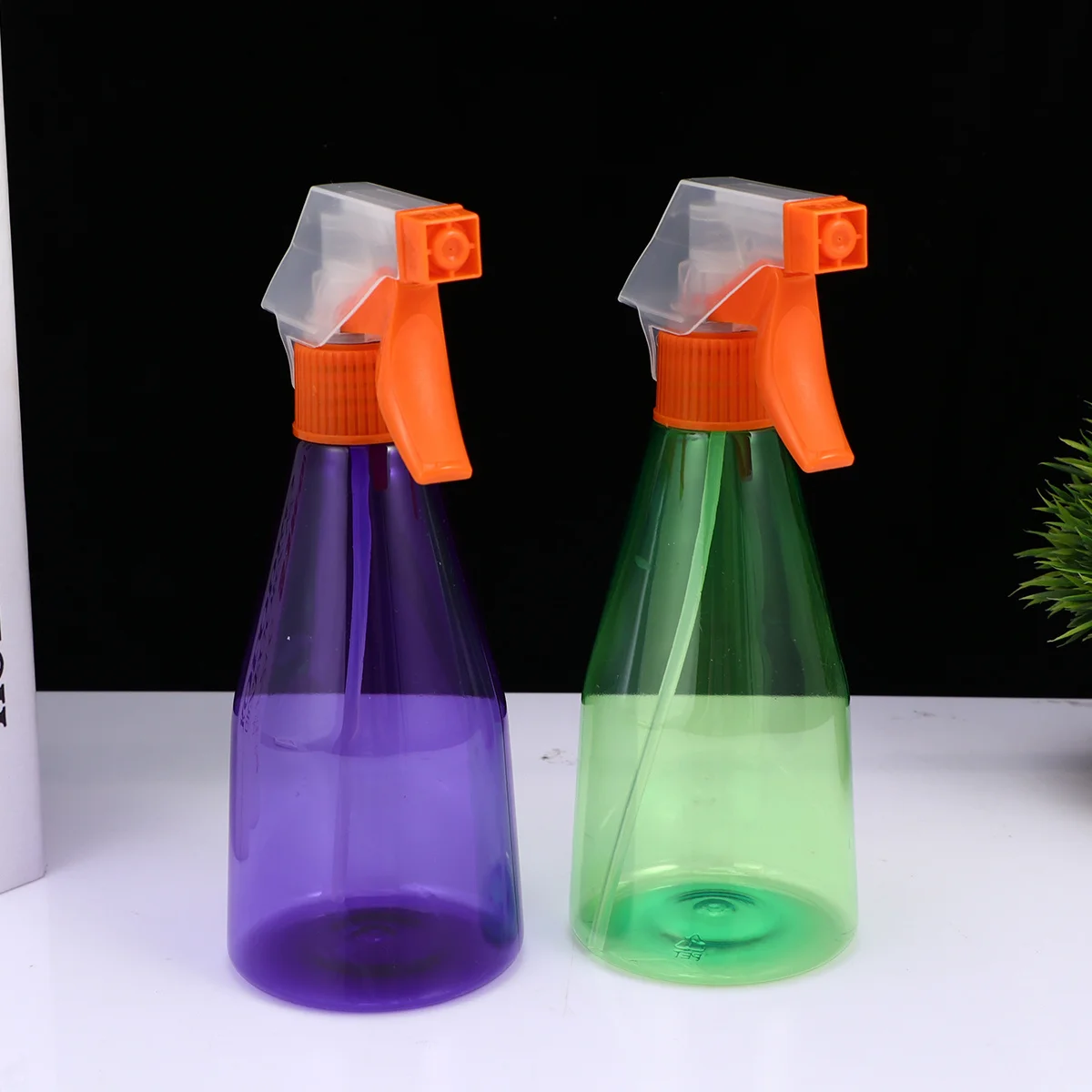 4 قطعة زجاجة رذاذ 360 مللي شكل مخروطي بخاخ رذاذ ناعم قابل لإعادة الاستخدام قابل لإعادة الملء بخاخ ضغط بيد واحدة لسقي النباتات #1