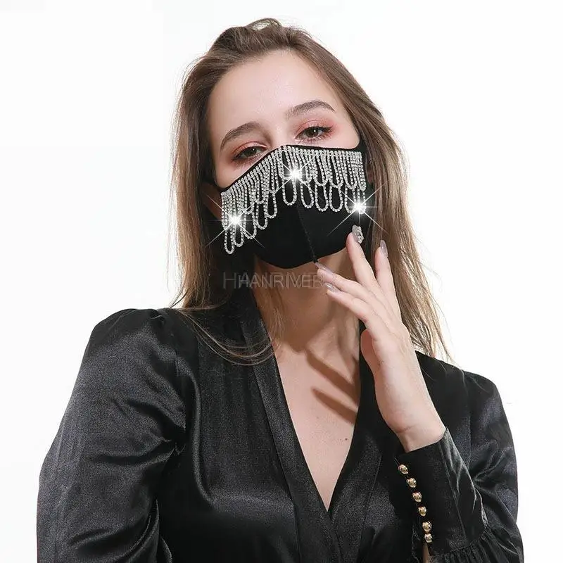 

1 piece of ice silk dust hanging ear type black decorative cloth masks have personality ShanZuan chain breathable cotton masks