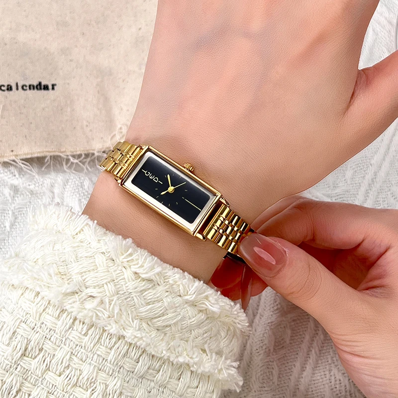 Vintage high-end rectangular steel watch for women, simple and niche high-value quartz watch