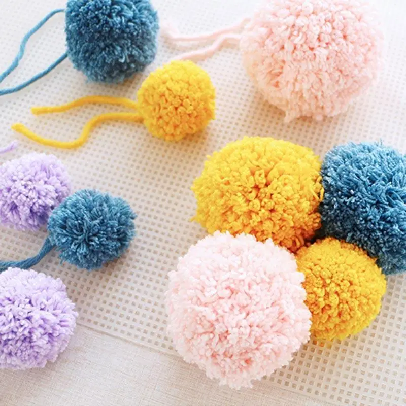 Multipurpose Pom-Pom Maker (4pcs/1 Set)
