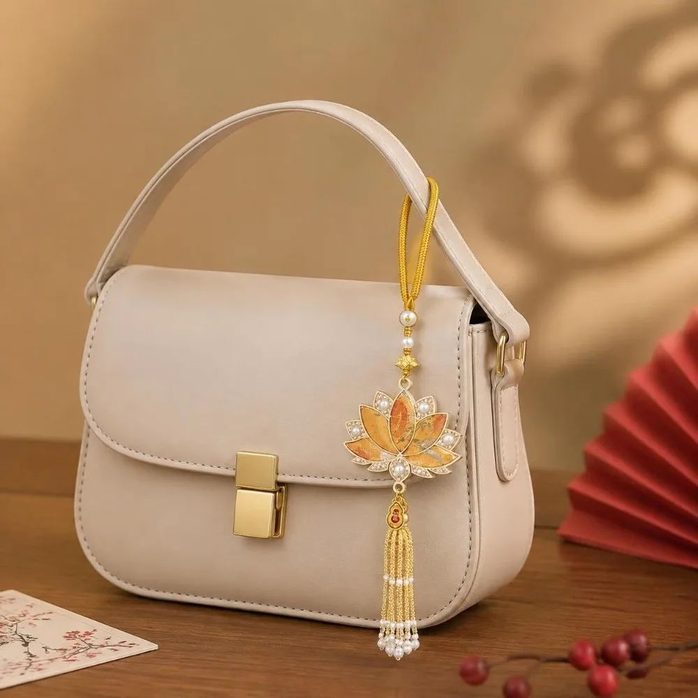 Elegant Embroidery Chinese Style Keychain Handmade Tassel Bag Pendant Creative Portable Backpack Pendant for Women