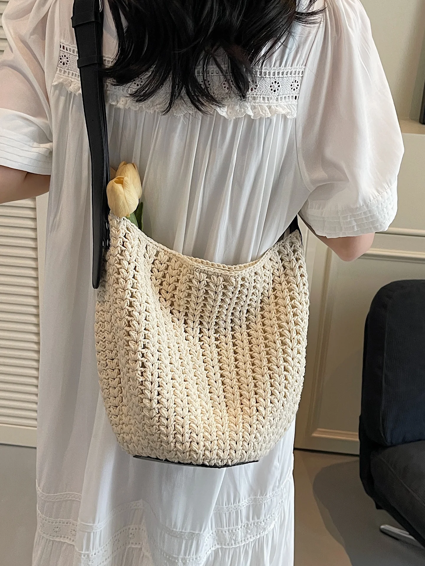 

Large Capaci Knitted Crochet Women's Summer Versatile Beach Bag Crossbody Bag Modern Neutral Sle Single oulder Bag