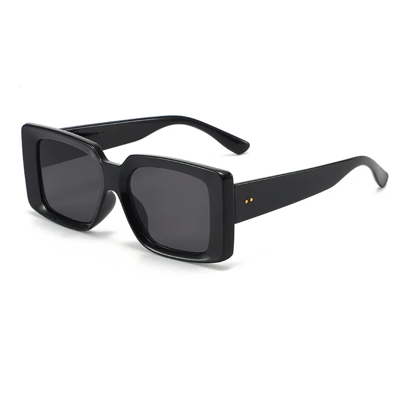 European and American ladies' fashionable rectangular sunglasses for daily outings and driving