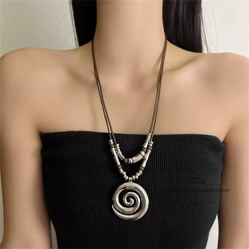 

Retro Vortex Totem Pendant Necklace For Women Unisex Exaggerated Alloy Bamboo Bead Leather Chain Necklace Vacation Jewelry Gifts