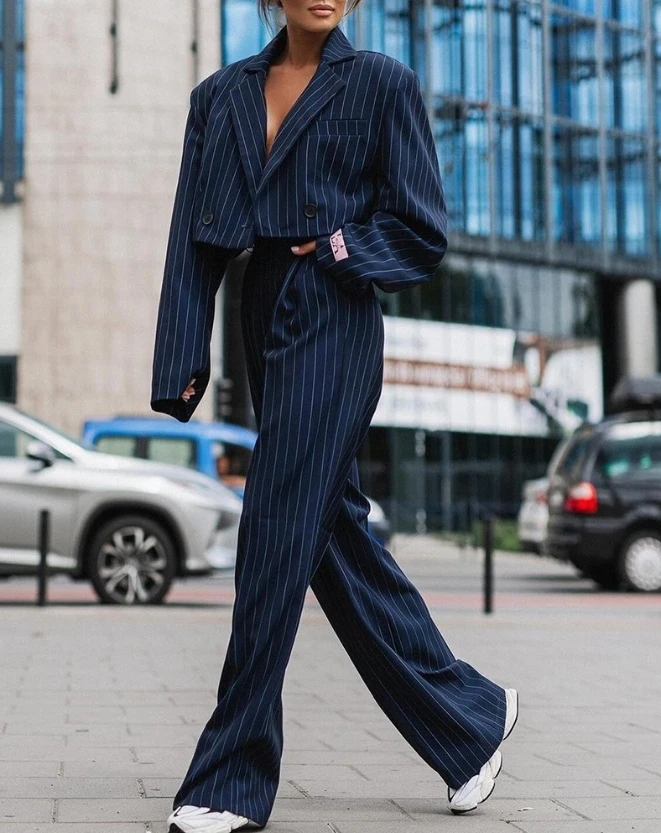 Temperamento Conjunto de duas peças para mulheres, blazer casual listrado, casaco e calça de perna reta, nova moda, outono, 2023