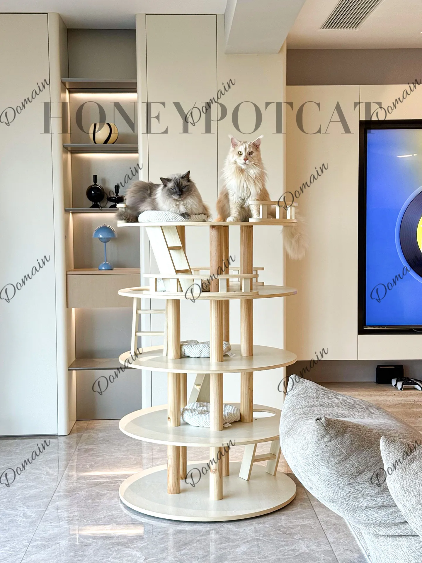 Cat climbing frame cat tree integrated multi-layer all solid wood cat villa paint surface is easy to take care of v220520
