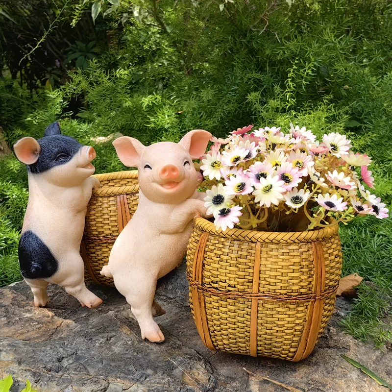 

Creative Cartoon Pig Planter Basket Cute Outdoor Flower Pot for Succulents Playful Animal Shaped Planter Resin Patio Decorations