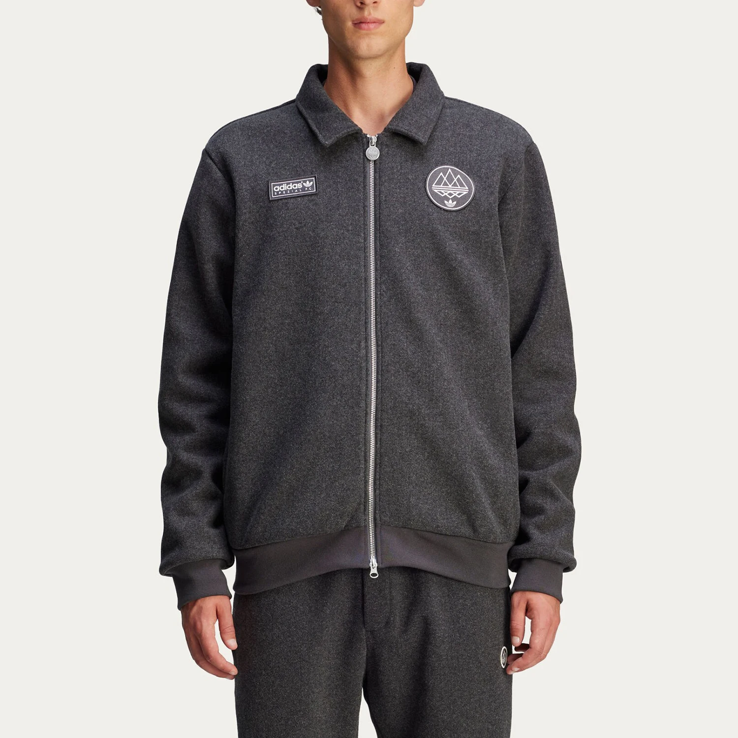 

Мужская повседневная свободная куртка Adidas Authentic Trefoil с воротником-стойкой на молнии JE6075