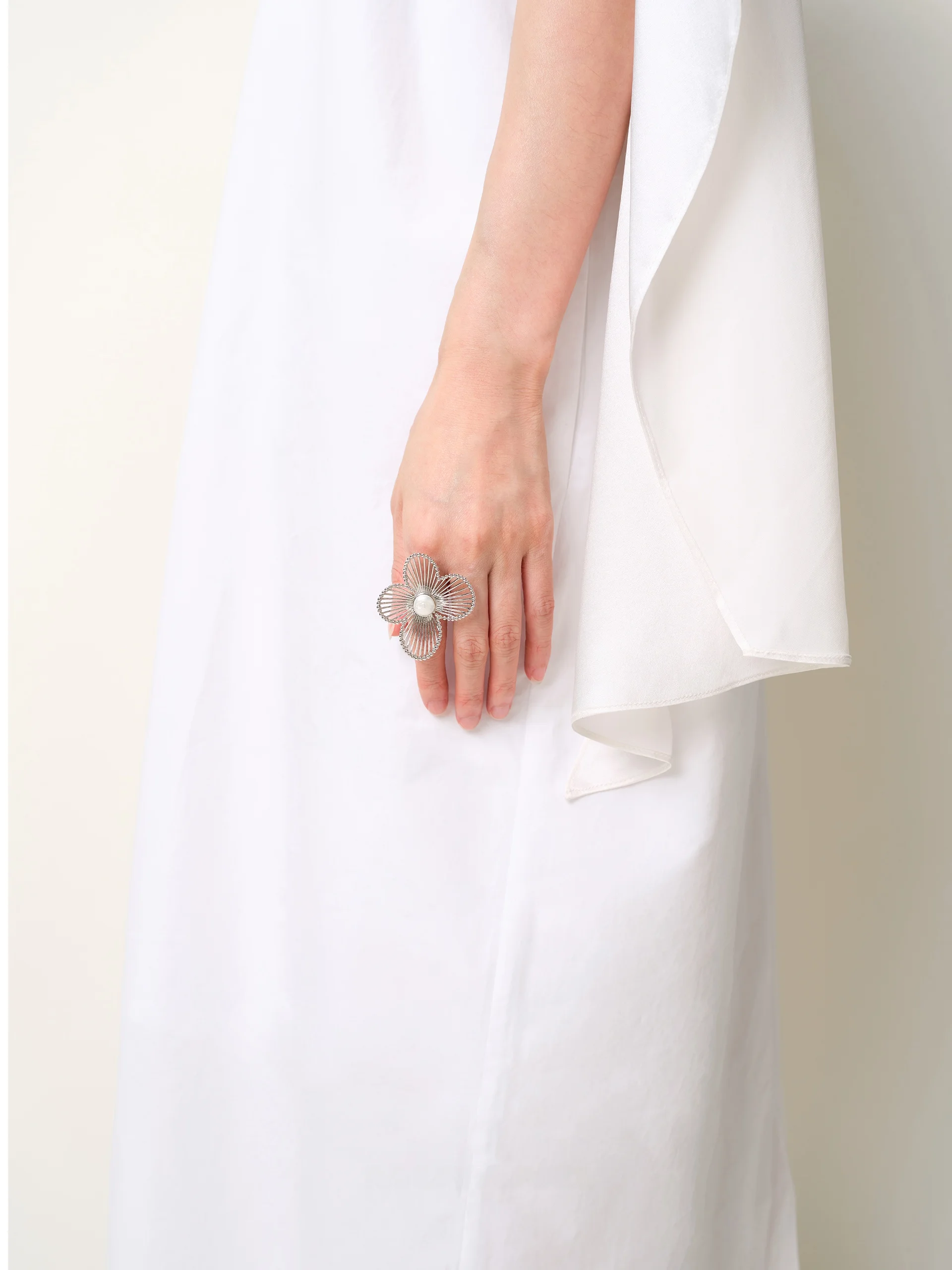 muyang-fashionable-floral-ring-for-women-elegant-versatile-lightweight-alloy-jewelry-suitable-for-daily-wear