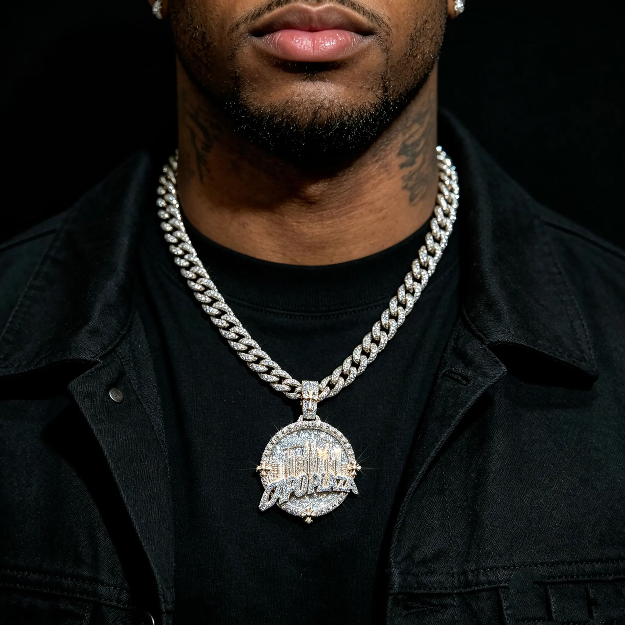 LYEE CYEE Exquisite Jewelry Two Tone Letter CAPOPLAZA Round Rap Singer Pendant Necklace Fashionable Charm Hip Hop Jewelry, Exquisite Cutting Craftsmanship, Shining with Light, Festival, Anniversary Gift, Birthday Gift or Stacked Wear