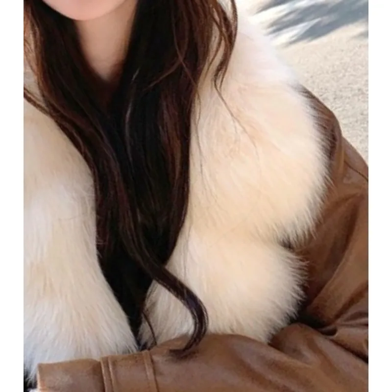 큰 모피 칼라 모피 통합 다운 재킷 패션 새로운 여성 겨울 외국 고급 감각 연령 감소 코트의 한국어 버전