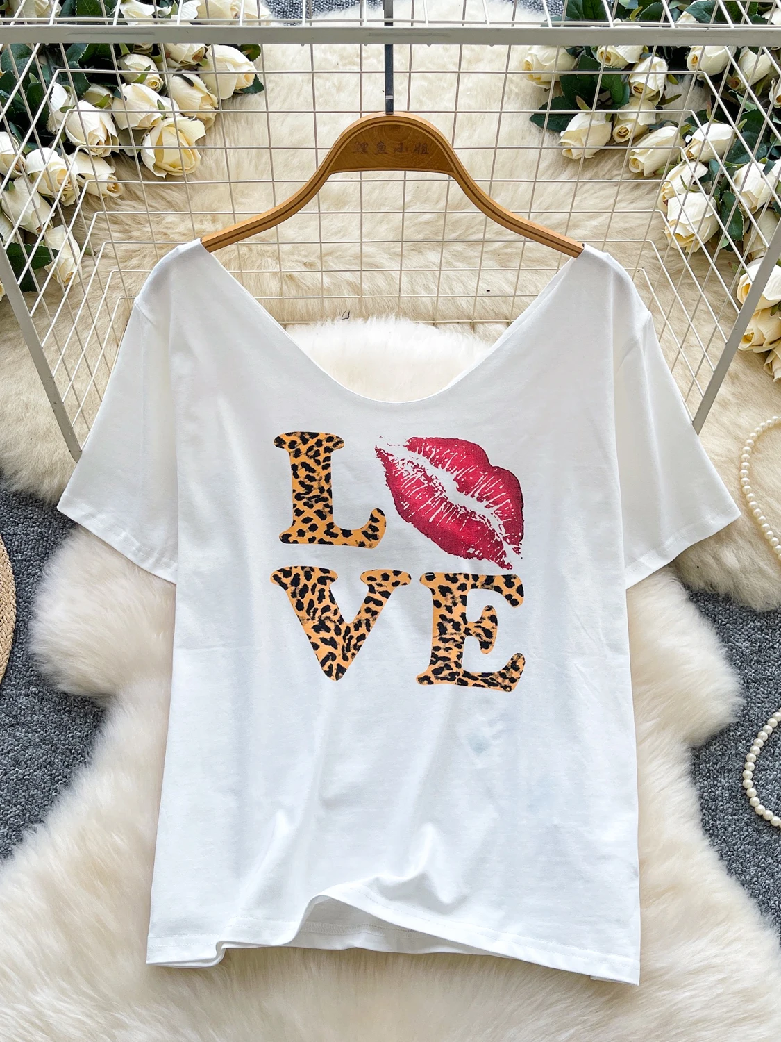 Foamlina été femmes t-shirts 2025 nouvelle mode col en V à manches courtes lèvres rouges lettres imprimer coupe ample pull haut usage quotidien