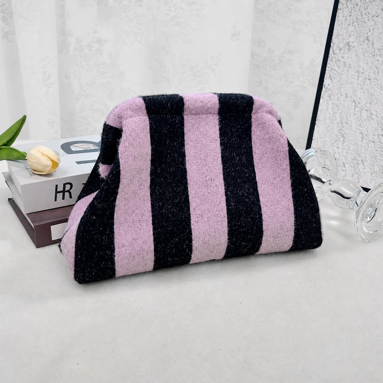 Clip Clutch Fluffy Knitted Cosmetic Bag Foldable Cosmetic Bag Urban Minimalist Striped Makeup Pouch For Beauty Product Storage