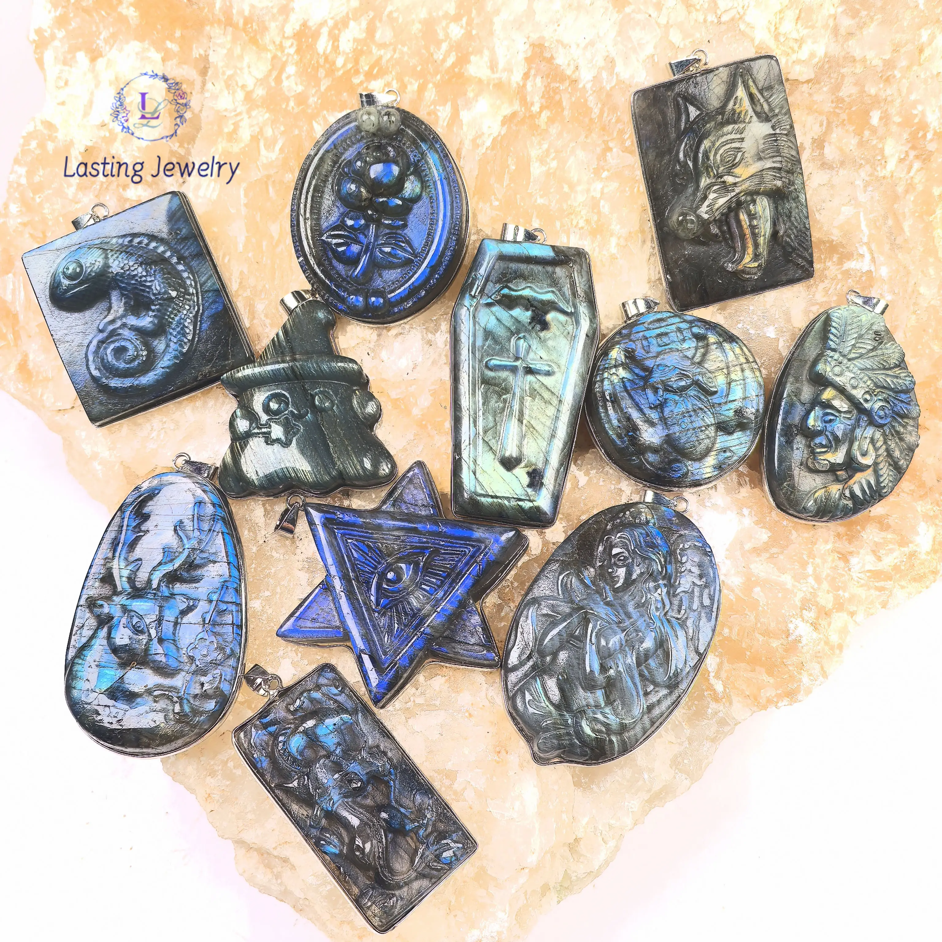 

Flash Labradorite Carved Pendants Healing Stone Angel Chief Elf Lizard Bat Wolf Deer Animals Charms Necklaces Jewelry Gifts