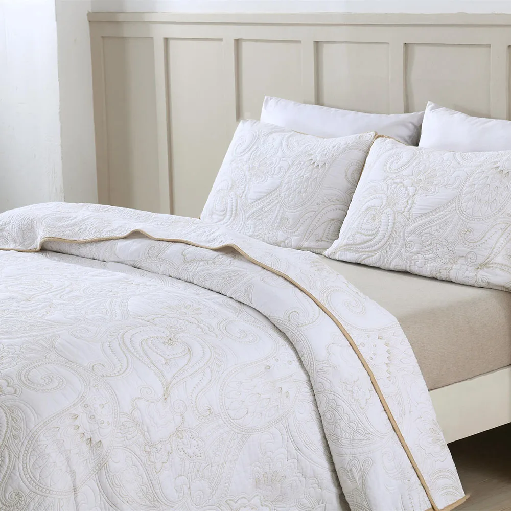 American Style Solid Color Paisley Embroidered All-Season Quilt Set, 3-Piece Reversible Bedspread with Dimensional Stitching