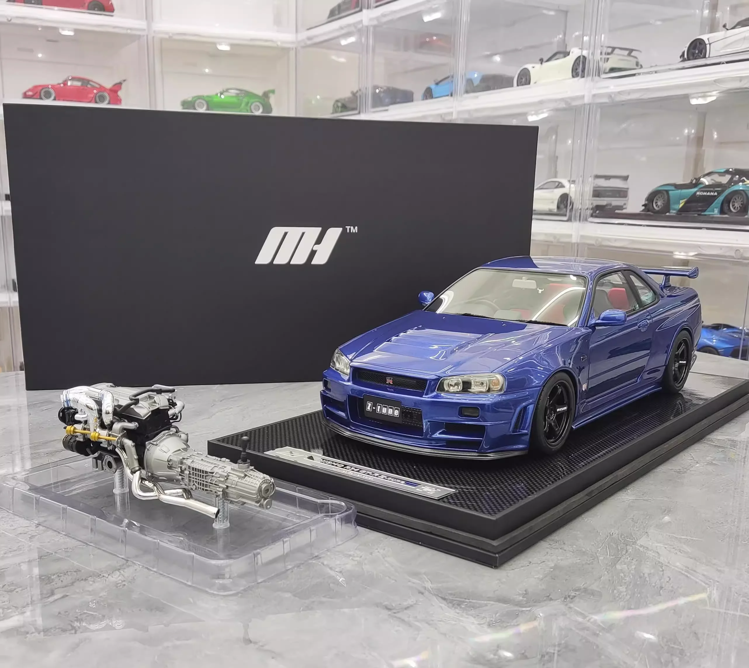 

Motorhelix 1:12 GTR R34 Z-tune JDM Limited to 50 Pieces Simulation Resin Static Car Model Toys Gift