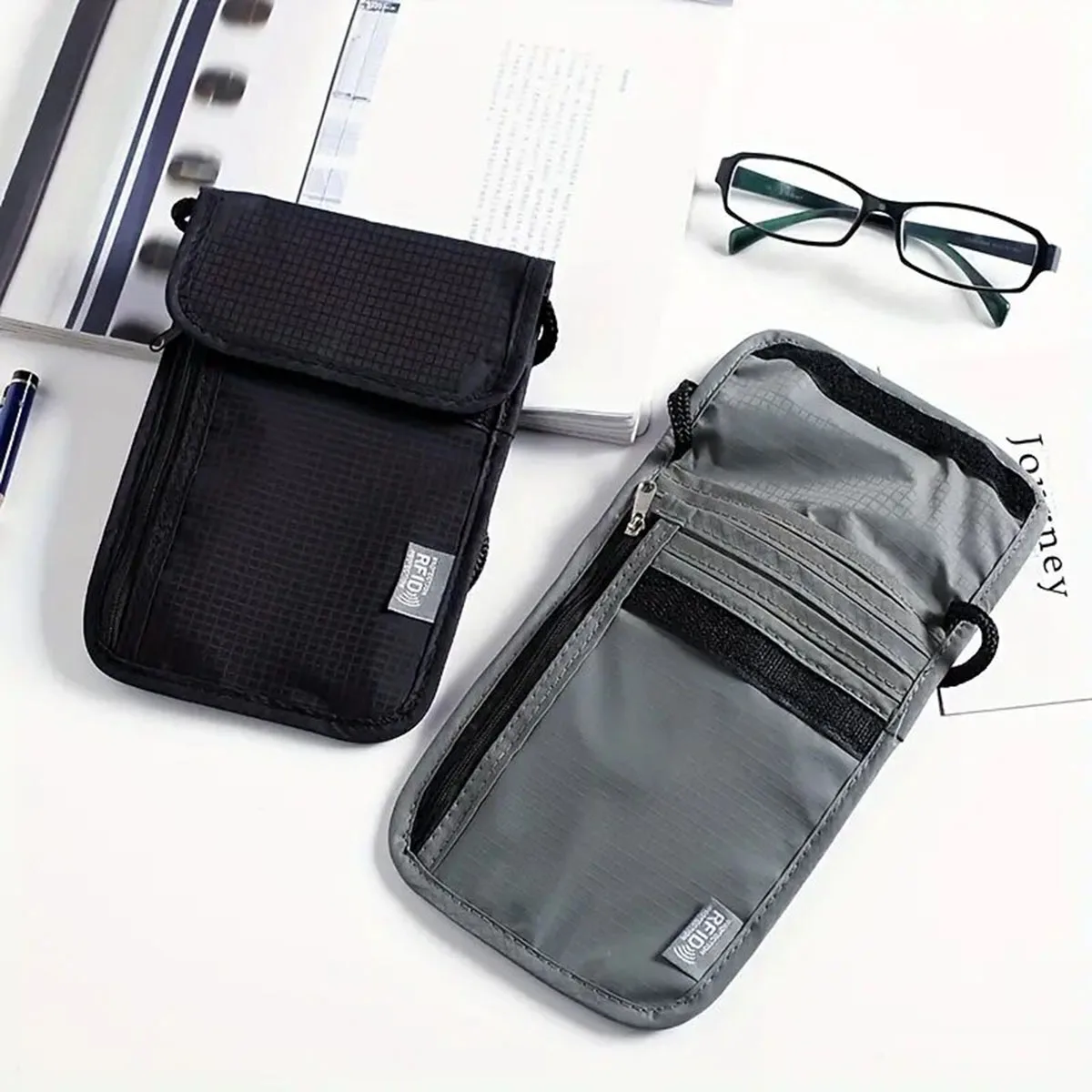 

Travel wallet with adjustable neck strap - waterproof Oxford cloth, secure zipper, suitable for cash, ID card, credit card, etc