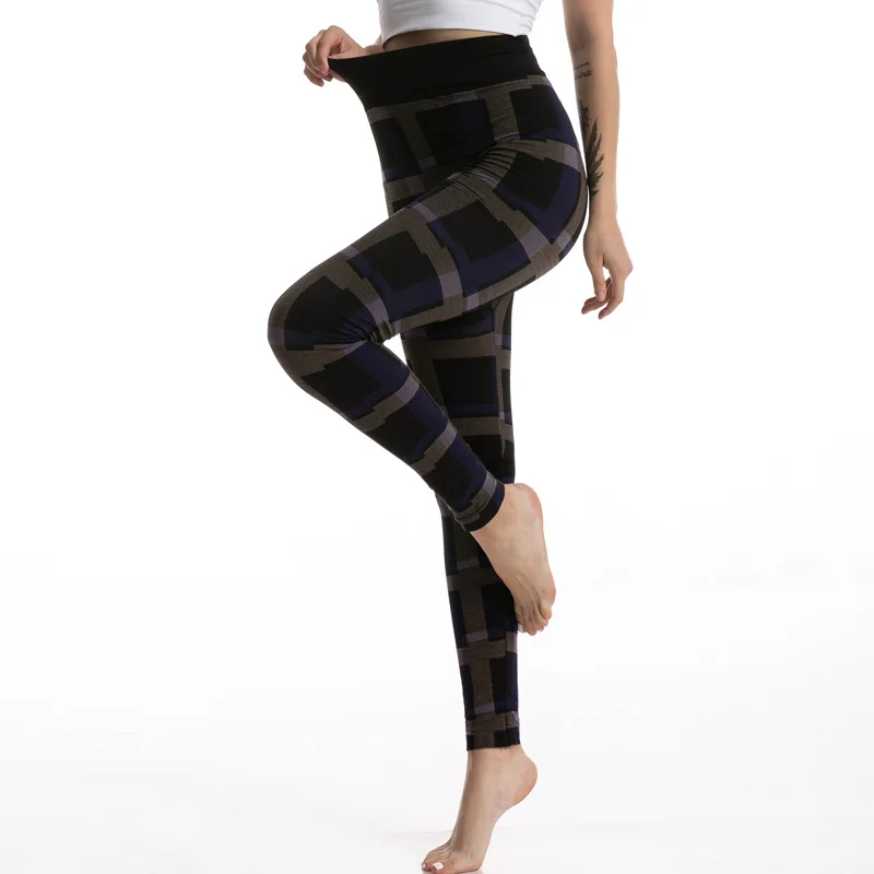 2025 new high-elasticity Muse plaid jacquard leggings for women, urban commuting, breathable, slim, hip lift and thin nine point