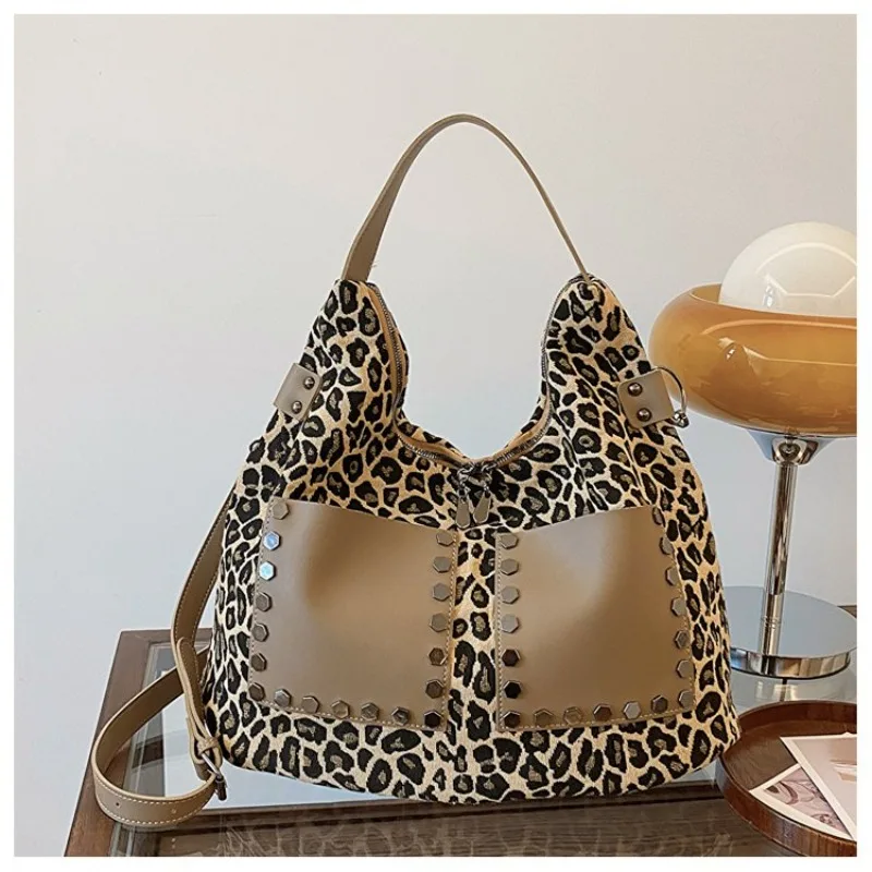 Meistverkaufte Wickeltasche Damen-Ledertasche Luxus-Umhängetasche Vintage Minimalistische Designer-Tasche mit Großer Kapazität Stilvoll
