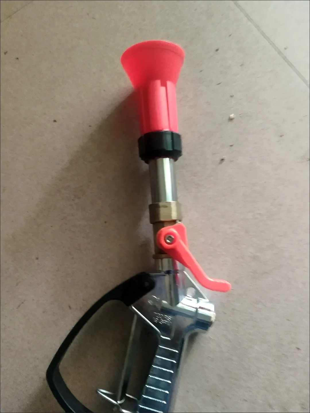 Adjustable High Pressure Atomizing Spray Gun, Electric Hand Pressure Sprayer for Greenhouse and Fruit Trees