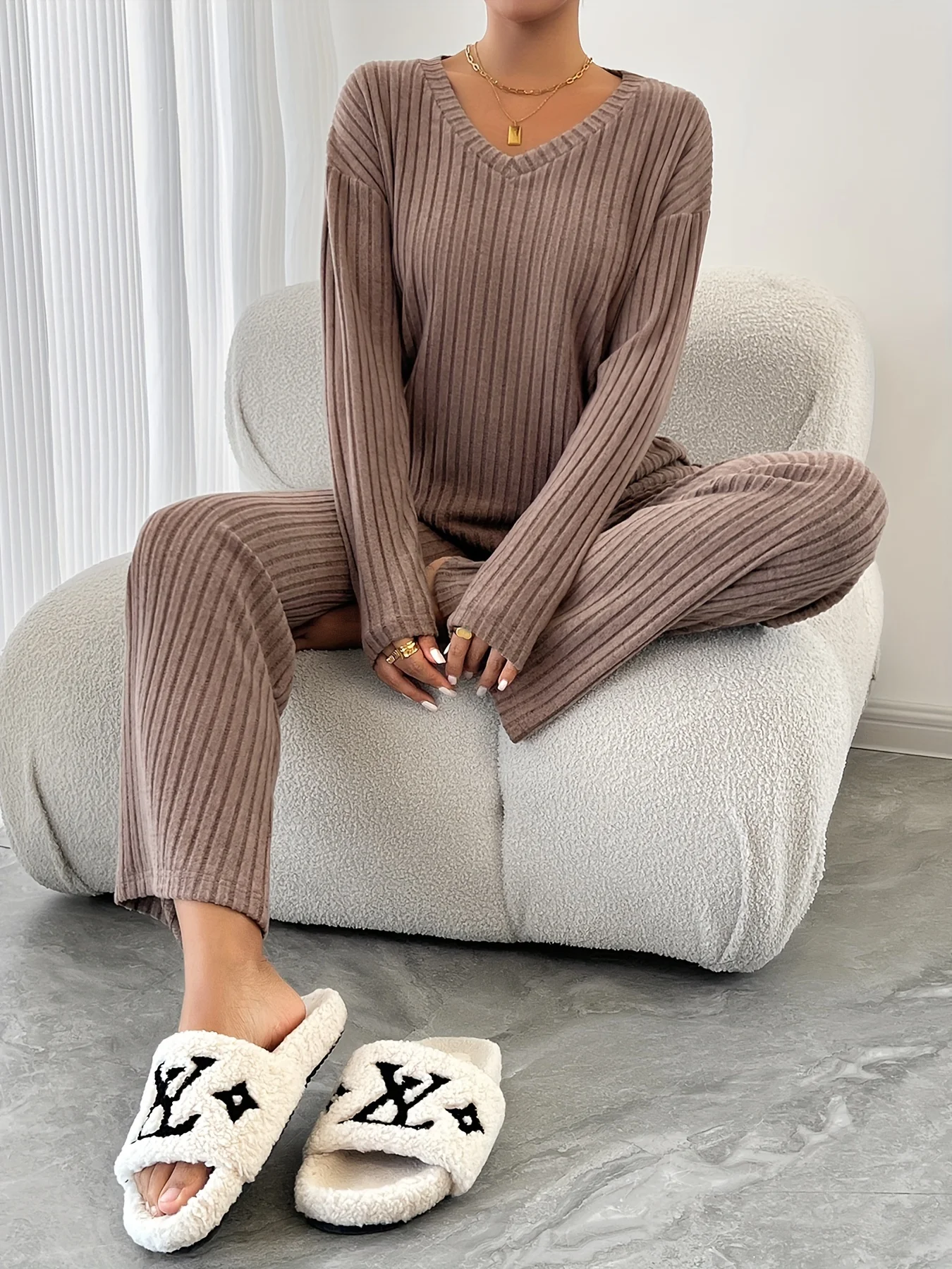 

Autumn and Winter Casual V-neck Pocket Striped Knited Tops and Long Trousers Two-piece Sets, Women's Pajamas Set Sleepwear