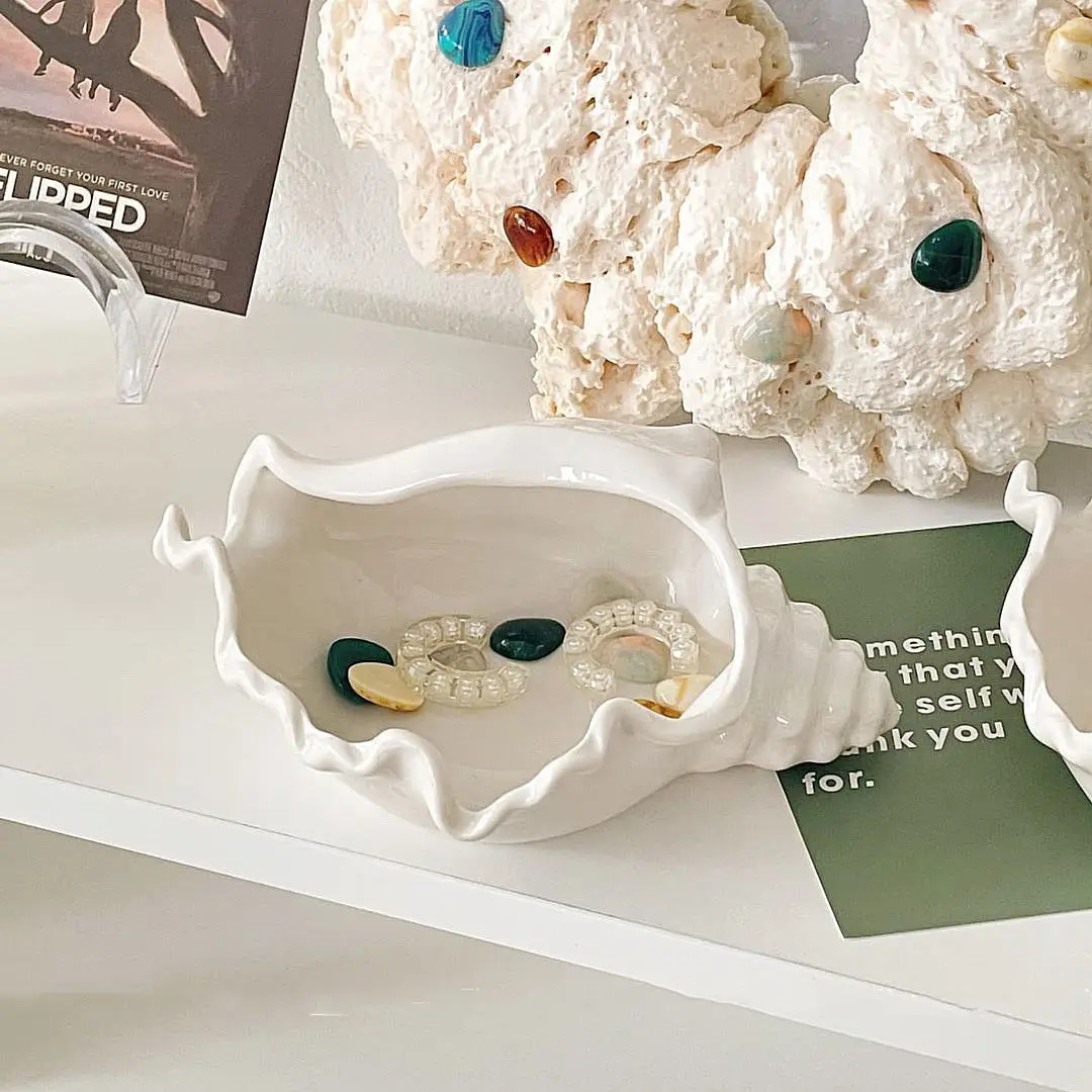 INS Wind Conch Key Storage Tray Ceramic Home Furnishings Living Room Entrance Room Home Furnishings Entry Housewarming Gifts