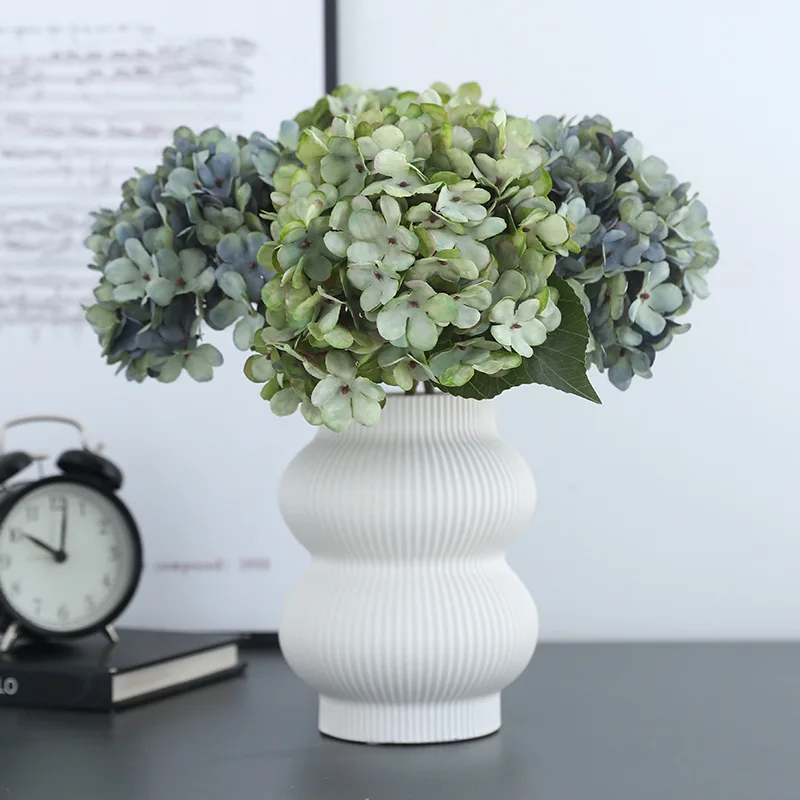 Autumn Hydrangea Artificial Flower Retro Style Home Dining Table Decoration Hotel Wedding Art Decoration Simulation Flower